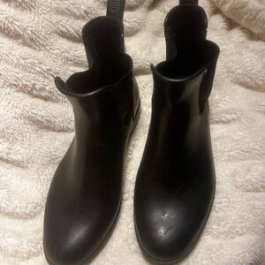 Black Ankle Rain Boots